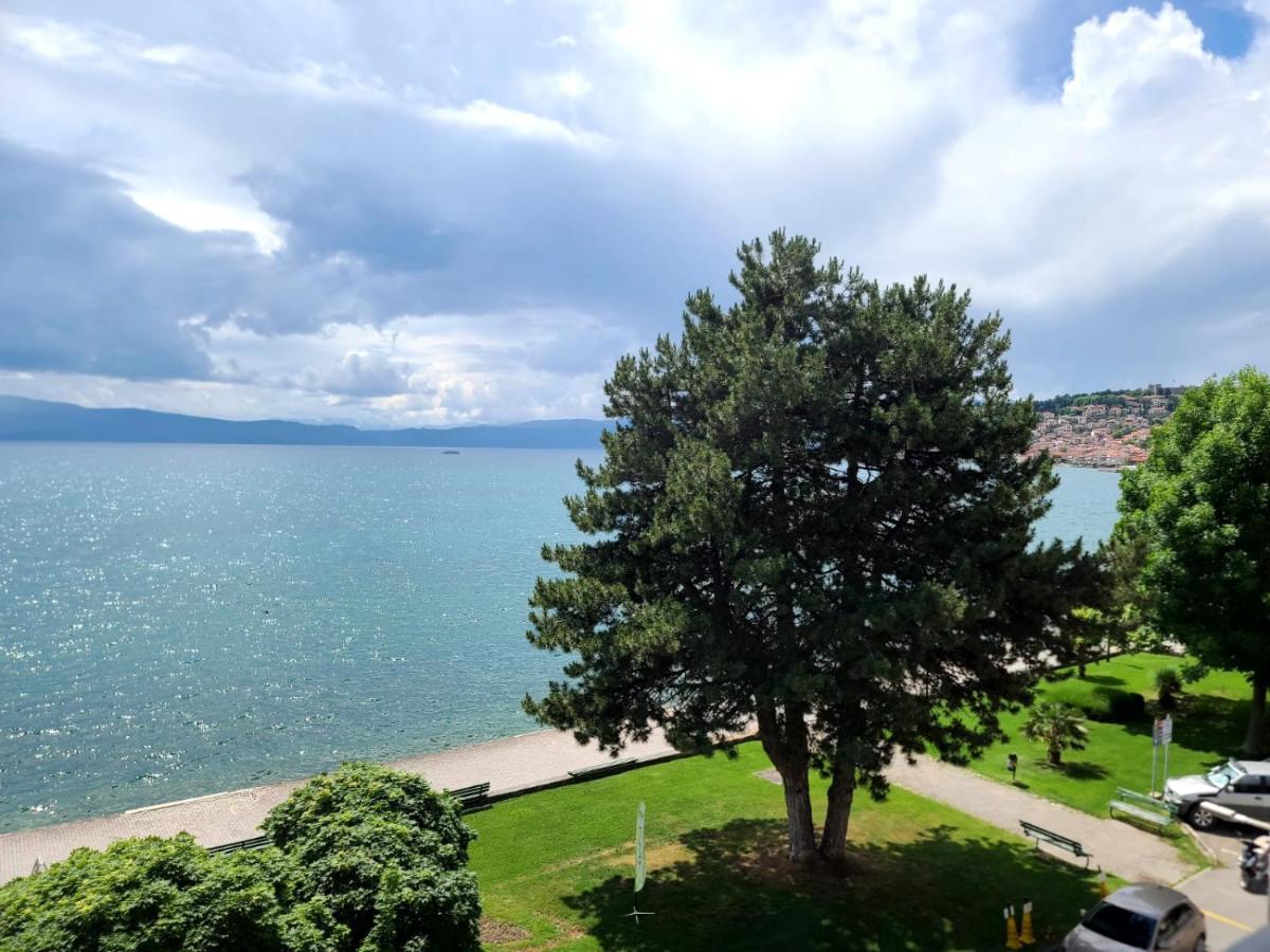 Pier 82 Apartments Ohrid Exterior photo